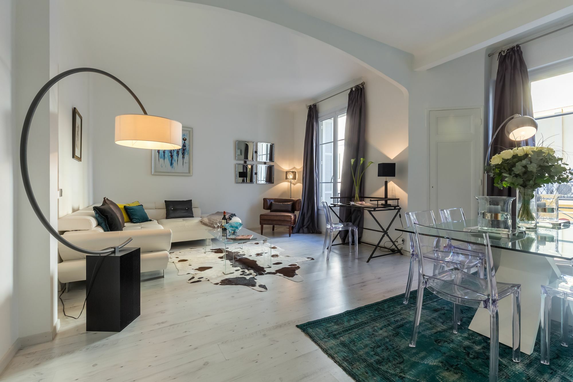 Centrally Located Modern 2 Bed Apartment In Cannes With Aircon And High Ceilings And Modern Design 696 Exteriér fotografie